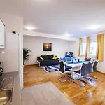 Apartament Rainbow *