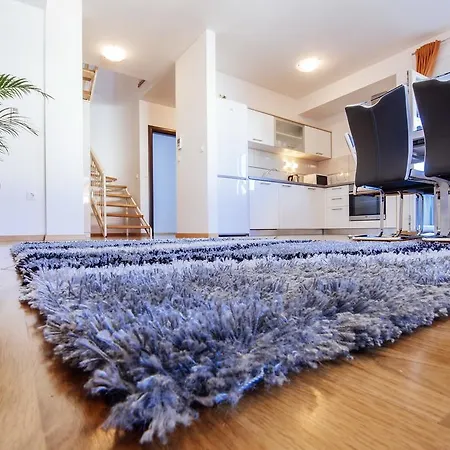 Lägenhet Rainbow Zadar